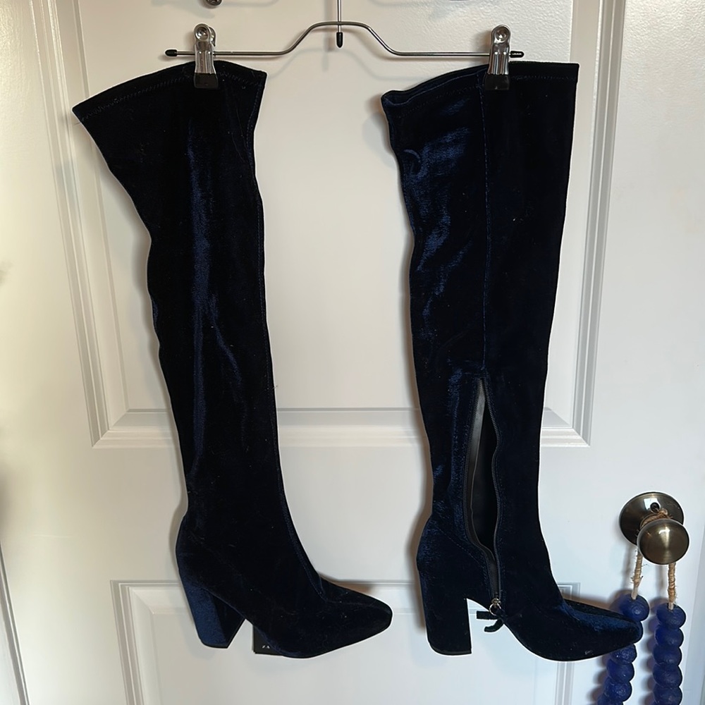 BNWT dark blue velvet knee high boots 4” heel. Zip side